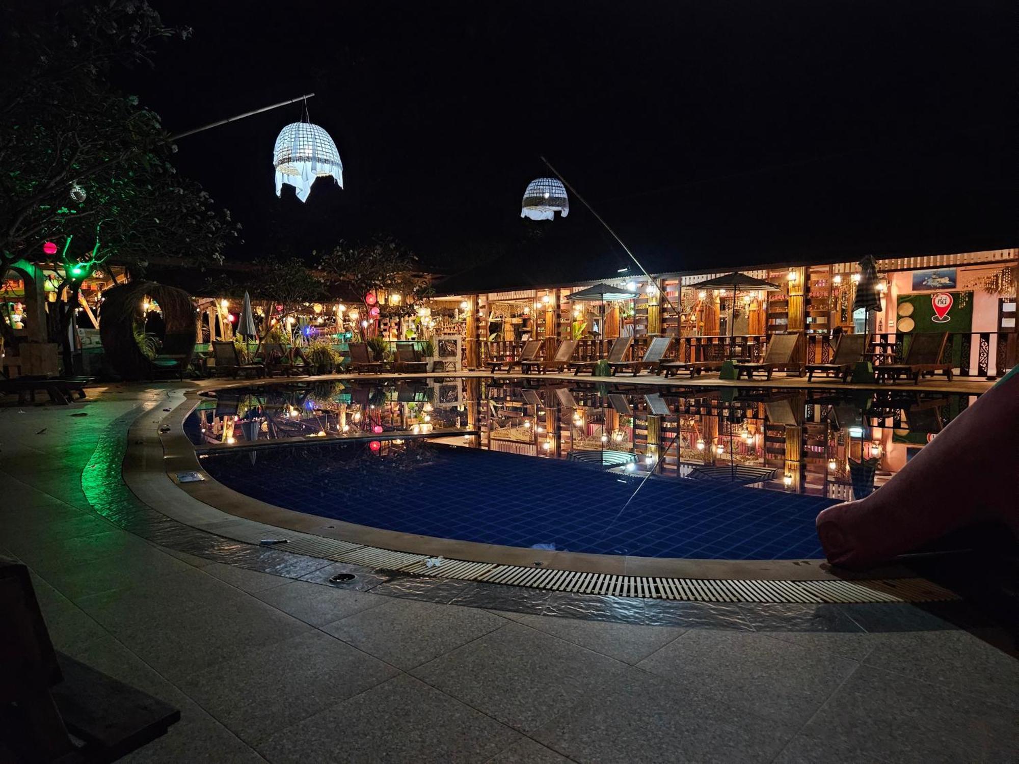 Lanta Riviera Beach Resort Ko Lanta Esterno foto
