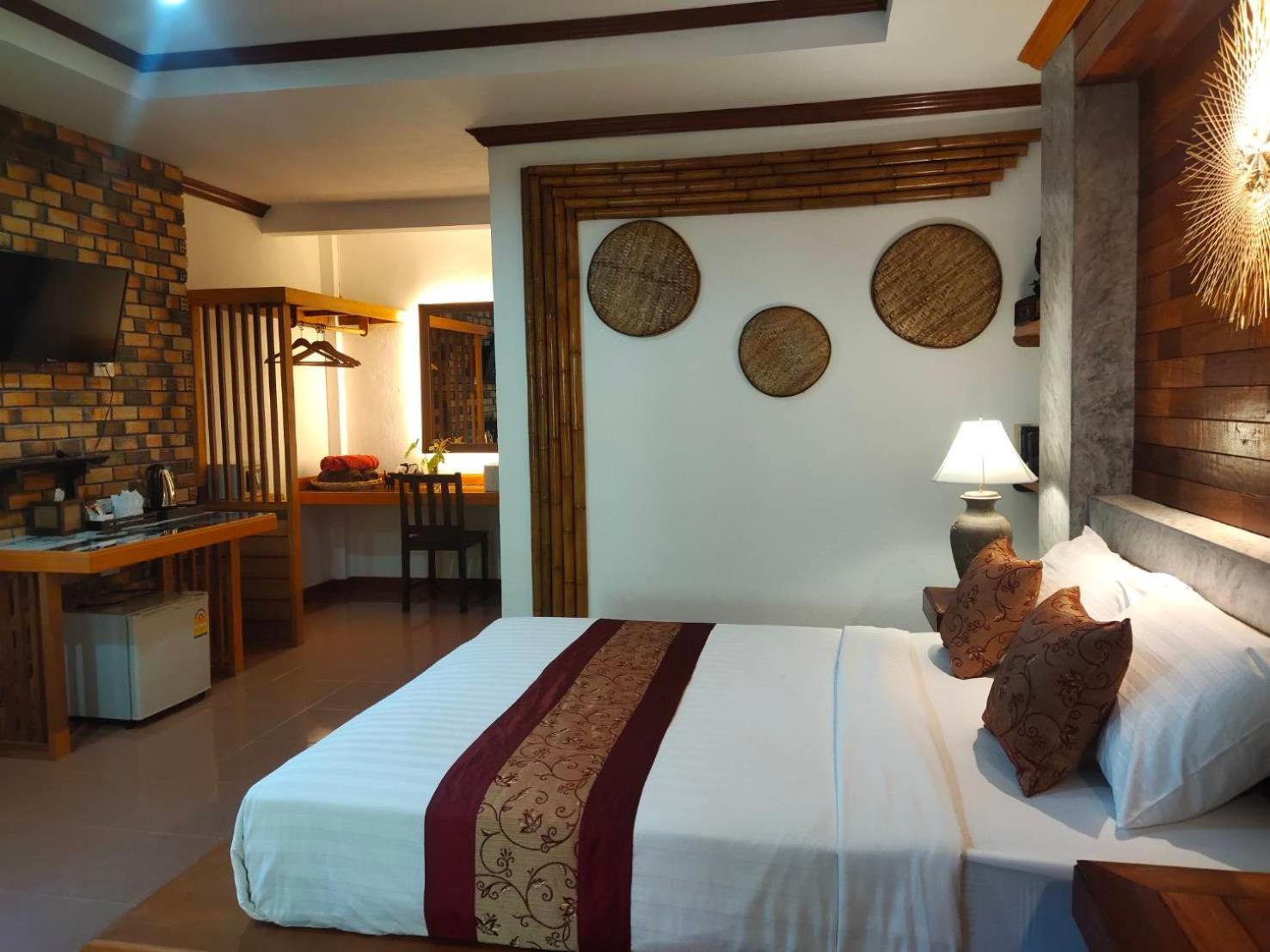 Lanta Riviera Beach Resort Ko Lanta Esterno foto