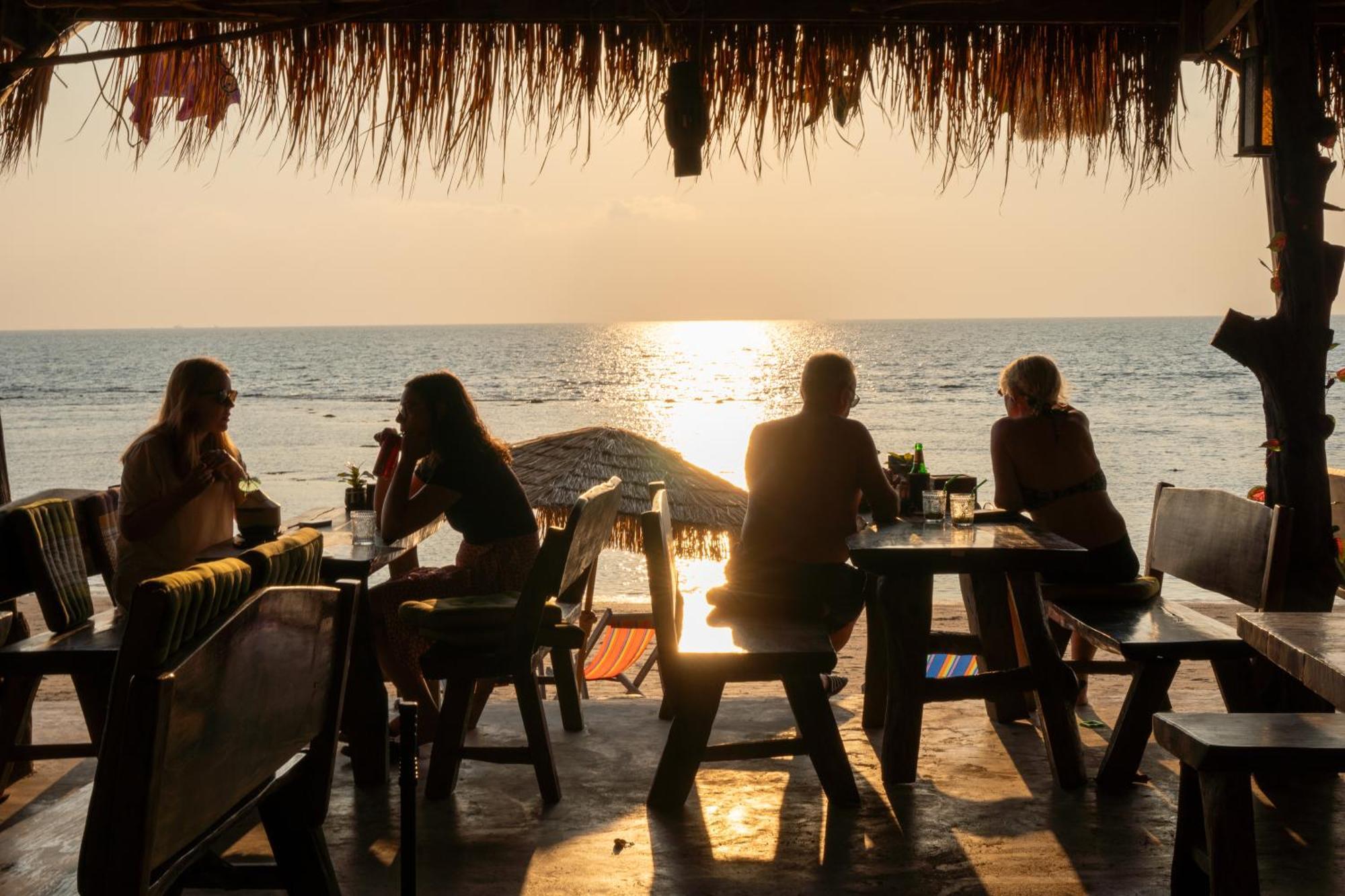 Lanta Riviera Beach Resort Ko Lanta Esterno foto