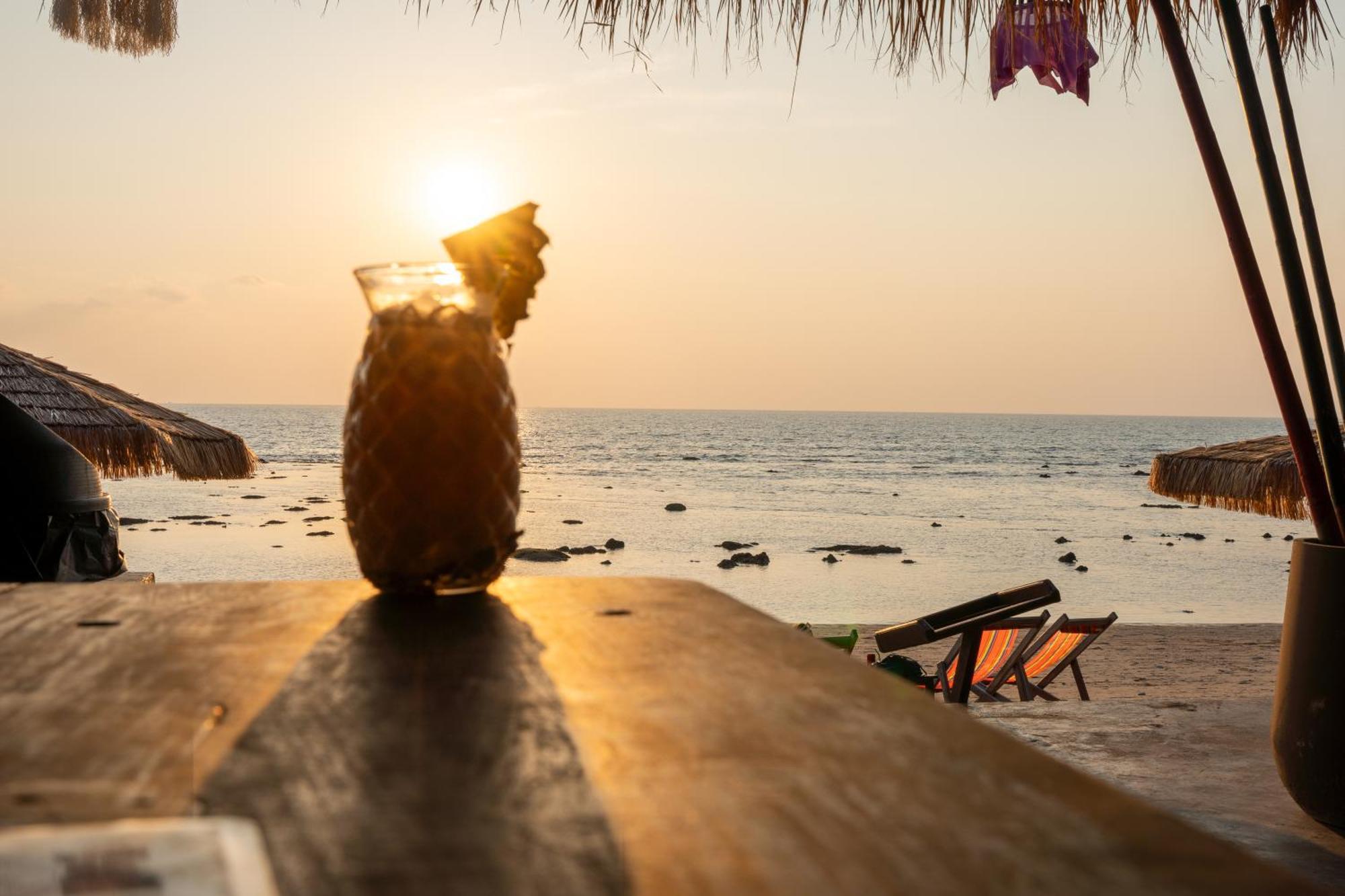 Lanta Riviera Beach Resort Ko Lanta Esterno foto